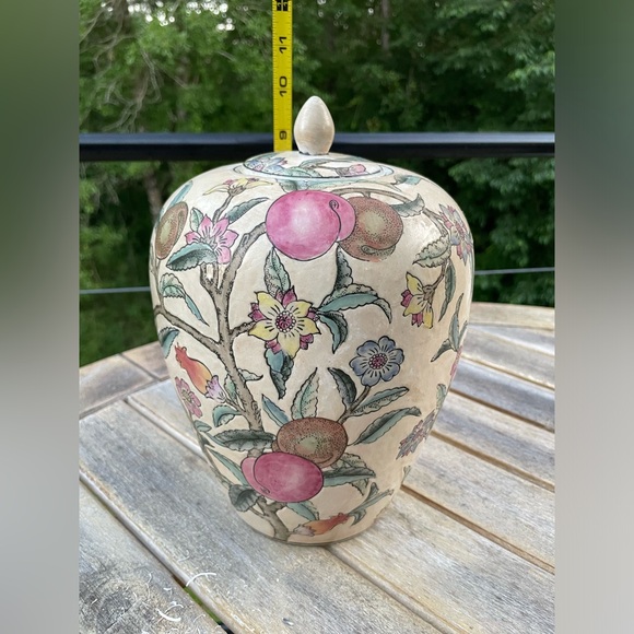 Vintage Chinese Ceramic Ginger Jar Vase Urn Hand Painted Floral Design with Lid - Picture 6 of 7